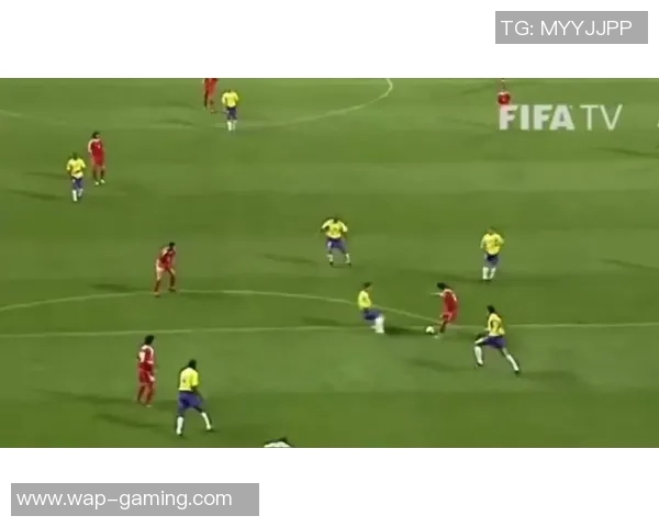 足球差点进了球门的瞬间让人心跳加速的精彩瞬间回顾 足球差点进了球门的瞬间让人心跳加速的精彩瞬间回顾