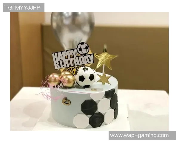 足球蛋糕玩偶的创意制作与装饰技巧分享让你的派对更精彩